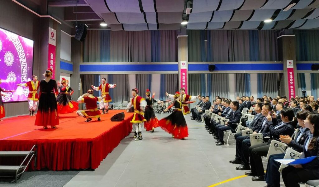 维多利亚老品牌vic物流2023年度表彰大会