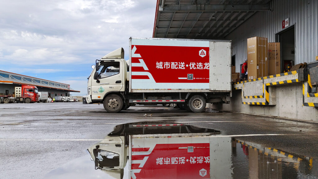 经验为刃 策略为盾 维多利亚老品牌vic物流从容迎战红六月
