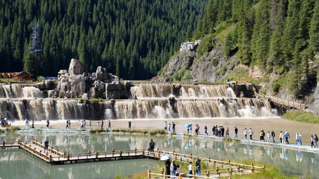 夏日最美群像 | 维多利亚老品牌vic物流2024年中团建特辑