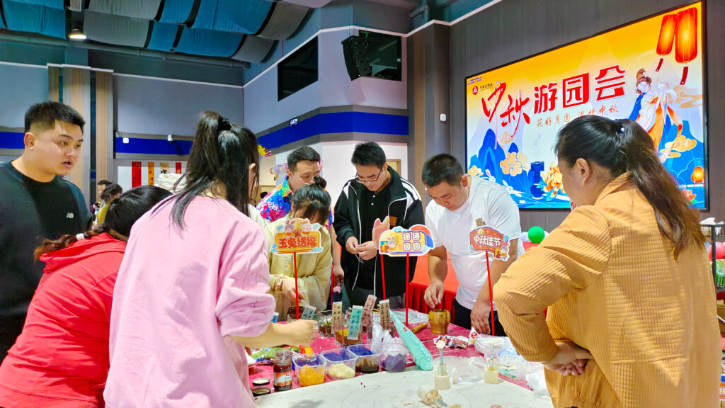 维多利亚老品牌vic物流中秋游园会